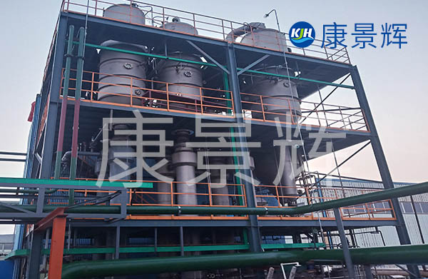三效降膜蒸發(fā)器價(jià)格看處理量，大約在500萬-6000萬左右